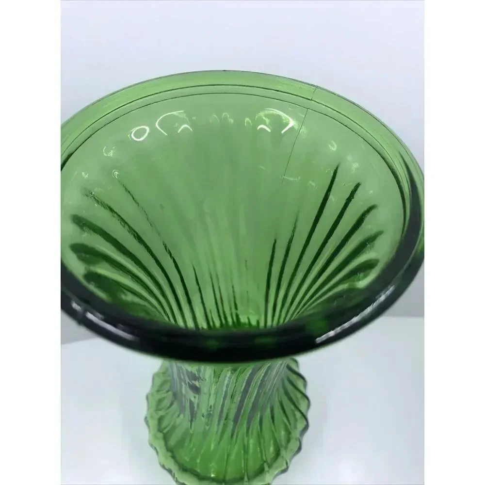 Vintage MCM Hoosier Glass Swirl Ribbed Emerald Green Vase Indiana USA 7.5